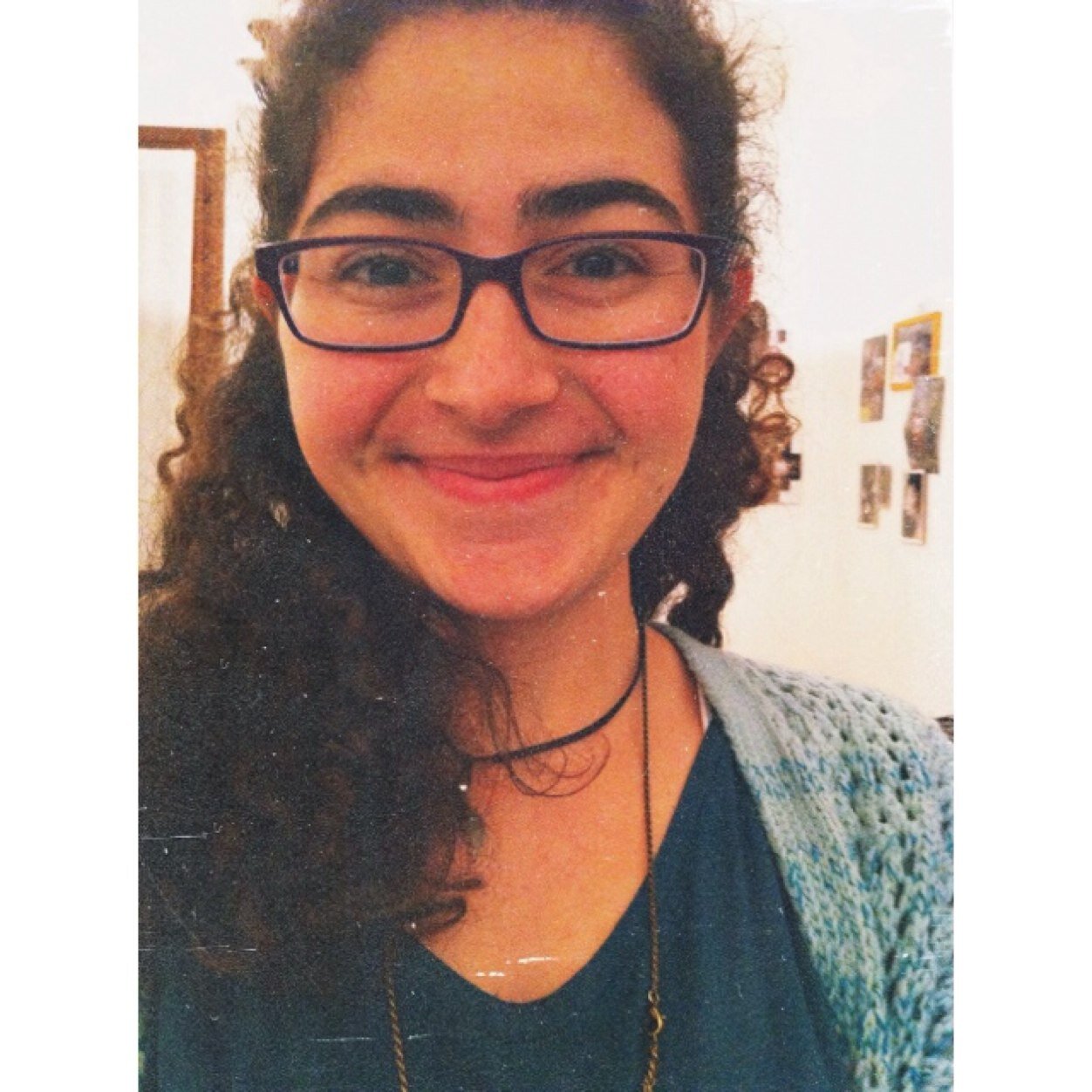 Tania, 19 anni. Modena. http://t.co/8O7Qu0jZtU
