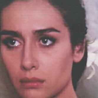 في سمارك غفى قلبي وانفتّن.