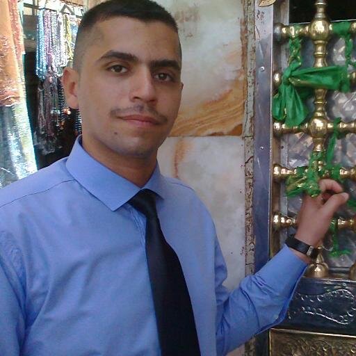 قارئ للكتب اعمل على تلخيص كل كتاب اطلع عليه