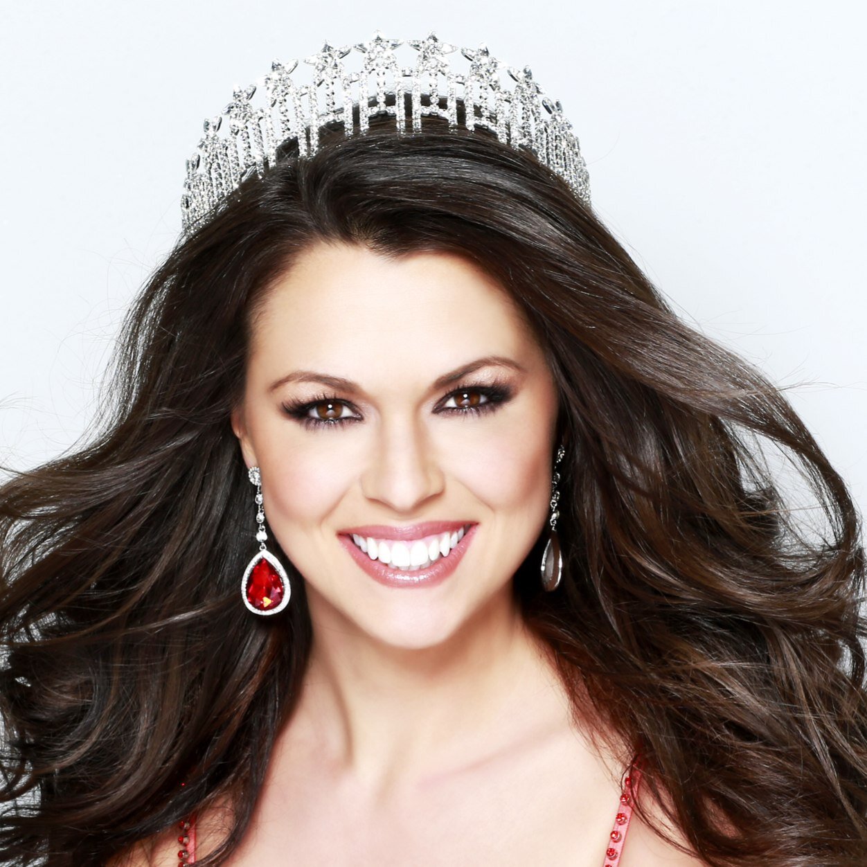 Miss IN USA, Dress Specialist, Pageant Coach, Mentor, Radio DJ, Spokesmodel, Model, MAO, VBall player, loves the outdoors, addicted to movies...& I ❤my dog!
