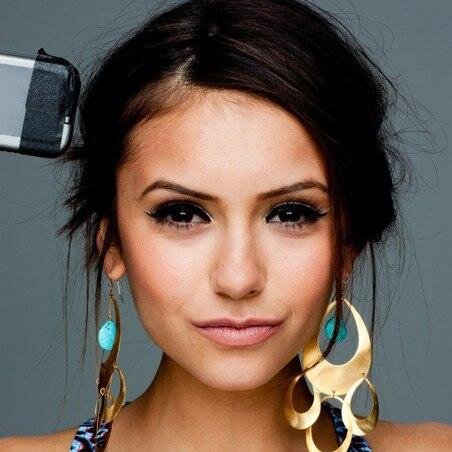 NINA DOBREV.  FANS.