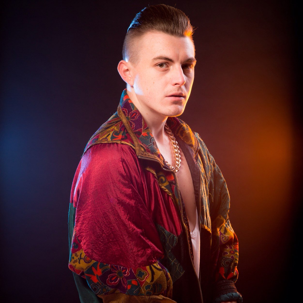 leegiles12's profile picture. 