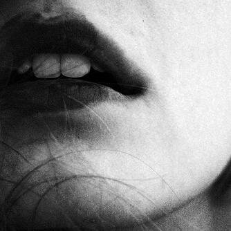 Ho iniziato a leggere perché la vita non era un granché. / http://t.co/Xn8DZ8ZK6g