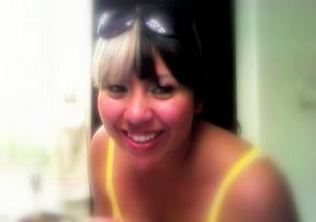 momwviolethair's profile picture. mom of 2 boys with a serious hair addiction..