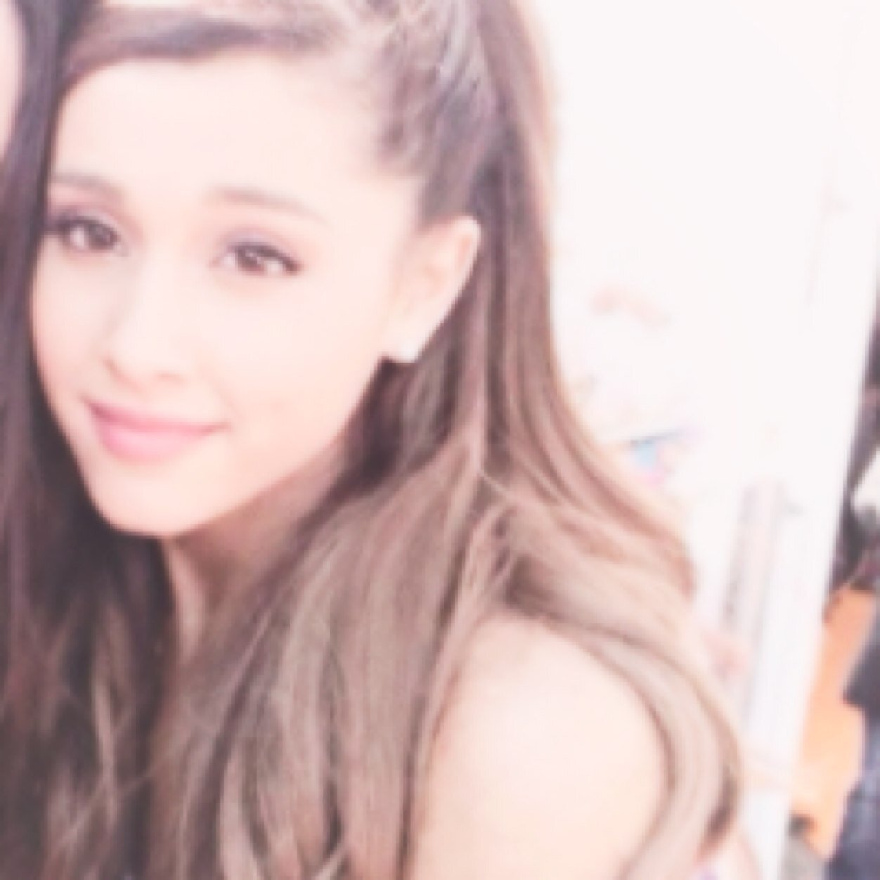 I just gave you a free follow so please follow me on @osnapitzruby_ ♡ it would mean alot, thank you! ✨