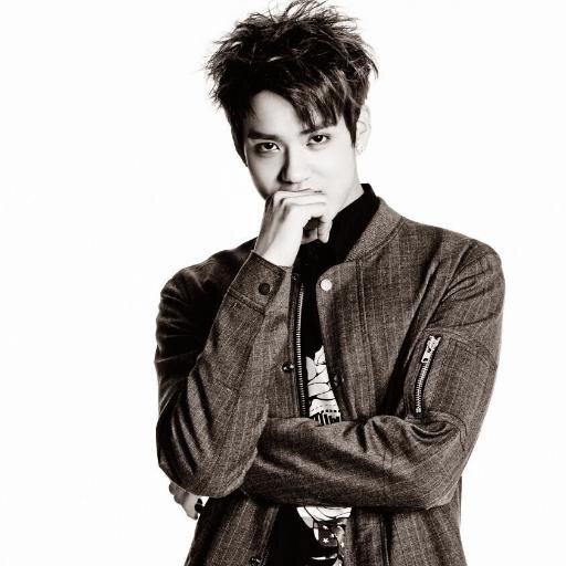 หล่อเนียล△ แร็ปเปอร์แห่ง BTOB ＃ถึงผมจะพูดเกาหลีไม่ชัด แต่คำว่าซารางเฮผมพูดชัดนะครับฮิ้ว ; ♡ @zeloo2__DMBot