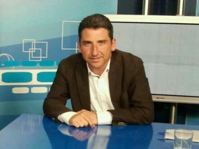 burgosmazo's profile picture. Moguereño. Diplomado en Relaciones laborales. Presidente del P.P. de Moguer y Delegado de Agricultura,Pesca, Agua y Desarrollo Rural de la Junta en Huelva.