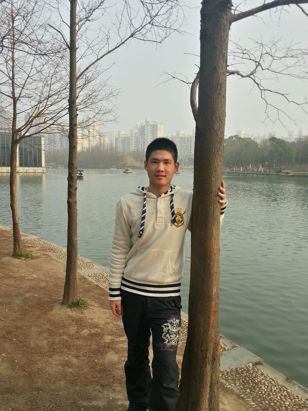 250812371's profile picture. 