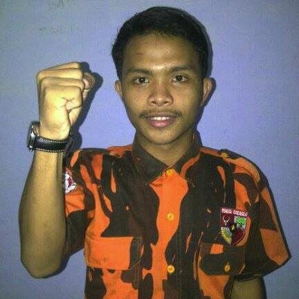 abdul_hamied25's profile picture. {Keluarga♥ and pacar♥ and allah♥}25-01-1994 ~Jln. A.R hakim gg Taruna NO7a~Football{munchen | Mancester united |Persija} ketua pp anak ranting 05 tegalsari2 ☺~