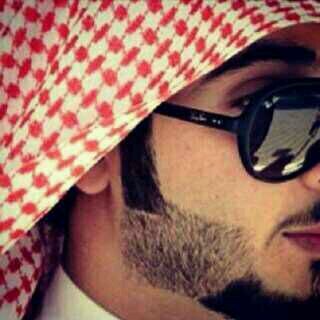 لعنبوا من ذل نفسہ لغير ﺂمہ وﺂبوھ
لو تروح ﺂﻟروح نفس ﺂﻟفتى مآ ذلھآ
علموا من هآن نفسہ لمطمع علموھ
شيمة ﺂﻟرجآل تسوى حيآتھ .. كلھآ..!