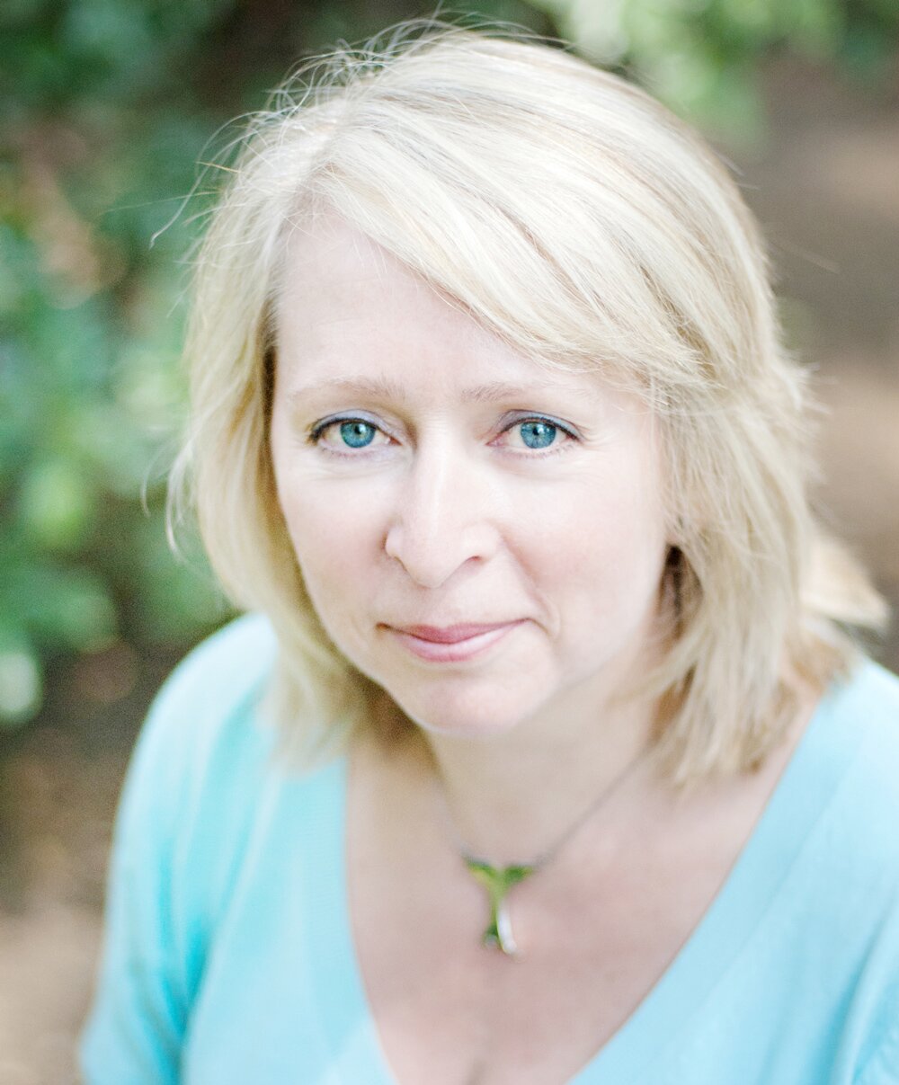 Editorial and website consultant; likes random science, tech and engineering stuff; loves photography and my kids