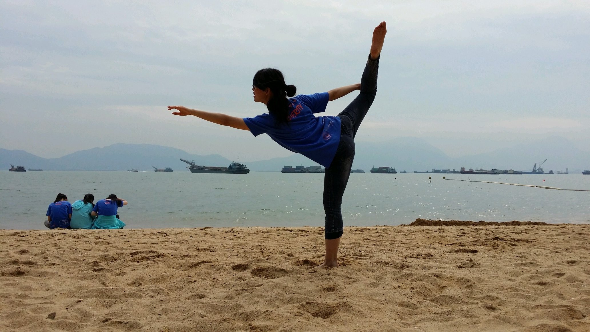 Love dancing (Ballet, Modern Dance...) Love photography and sports also 15 years old girl from Hong Kong