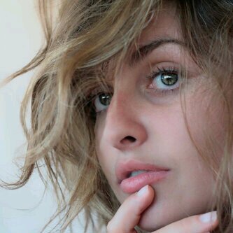 ‏رجل يشابہ أبي ! ذاك حُلماً مدآه أبعد من علو السماء