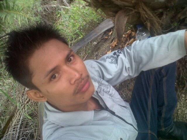Man yaZRo yaHsuB, ''siapa  Ɣªήğ mnnam dia Pasti akn mNuain ήЧά .