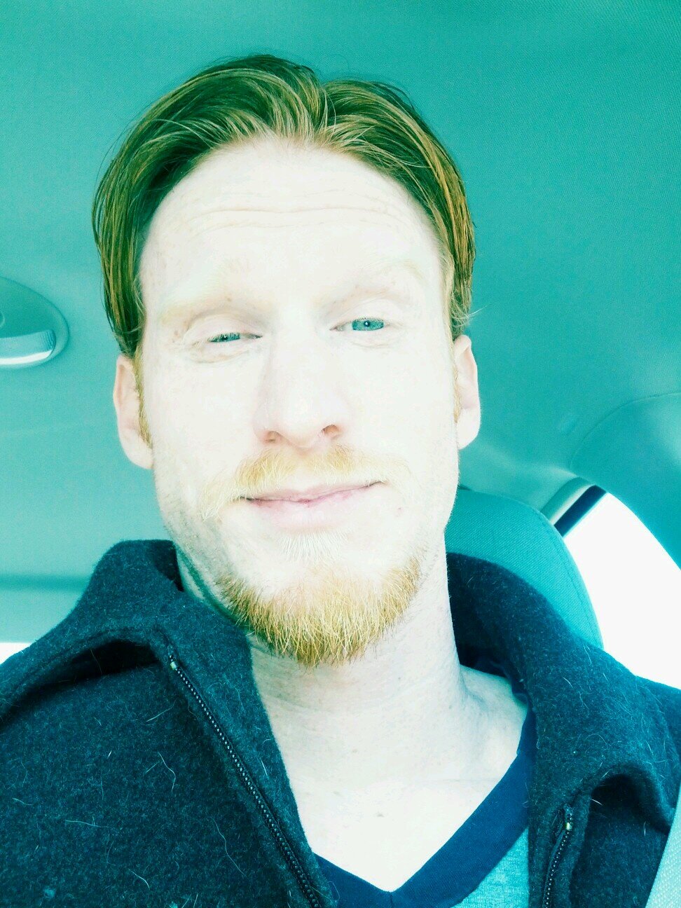 minimalist front-end developer. loves whiskey, whimsy report, coffee shops, fine pipes, cooking & researching a surfeit of ideas.