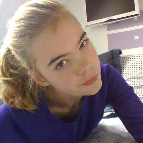 Bente - dutch girl - 11 years old - directioner 4ever -  arianator 4ever - xxx