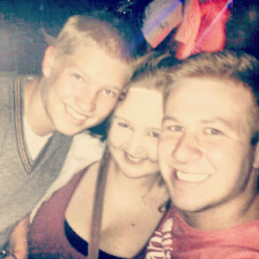 Hou daarvan hom hard partytjie te hou :P
