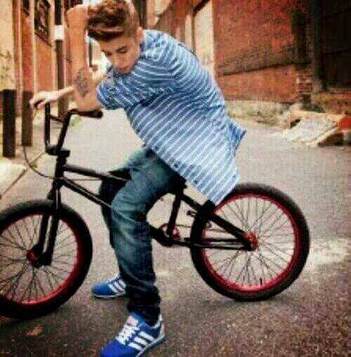 Llovesbieberrxx's profile picture. 