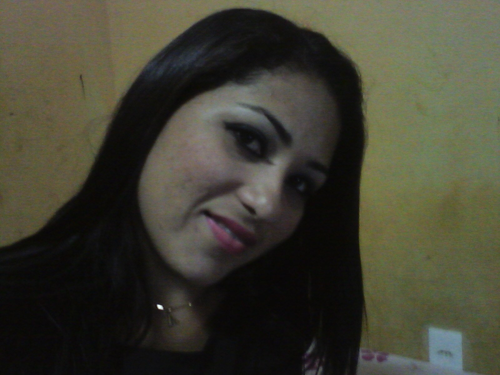 GOSTO MUITO DE SER FELIZ... 3
SOU MAE DE DOIS MENINOS LINDOS QUE EU AMO MUITO... TRABALHO EM UMA LOJA DE MATERIAL DE CONSTRUÇÃO, SOU CREDIARISTA E SECRETARIA