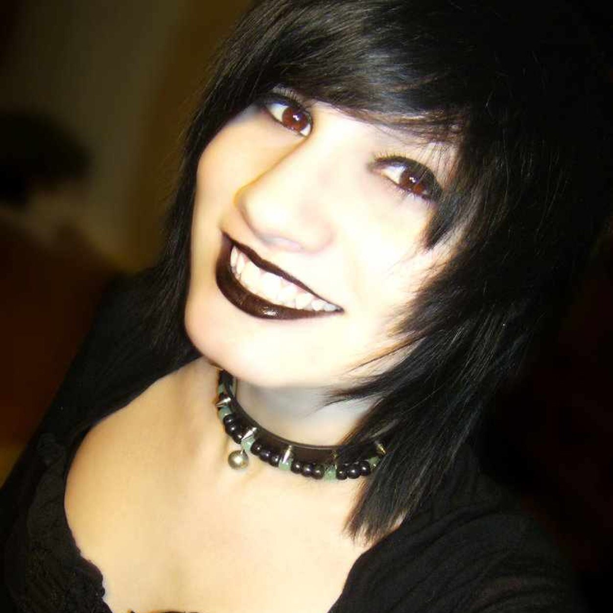 'Ello faggots,m' names Esther.Im the fucking little adopted sister of that slag Murdoc Niccals.