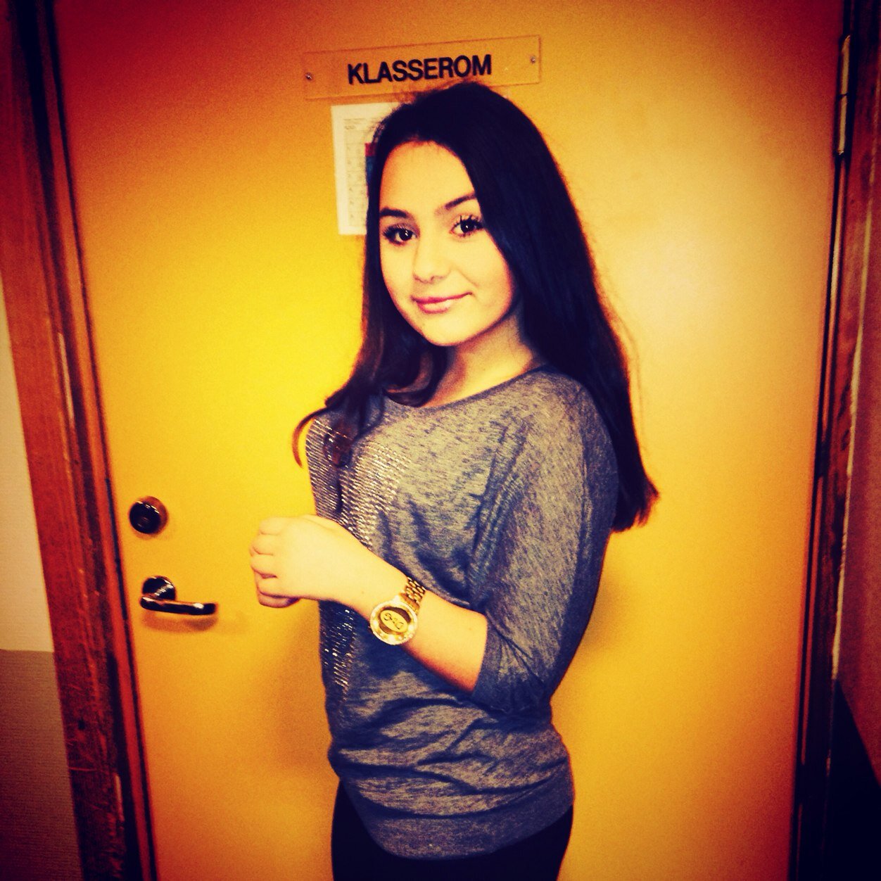 I love @Isacelliott and @justinbieber !! they r amazing to me! 3 13 years old
