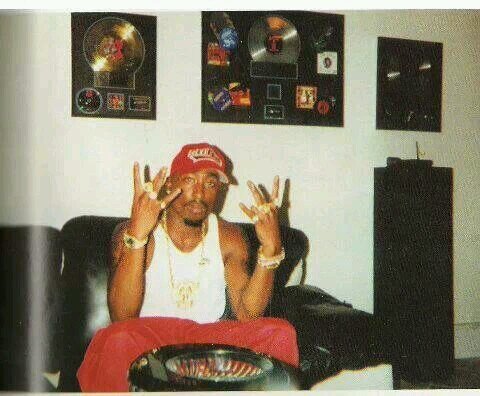 DedosPds's profile picture. From Italy, Bari➡21 years➡Fashion style