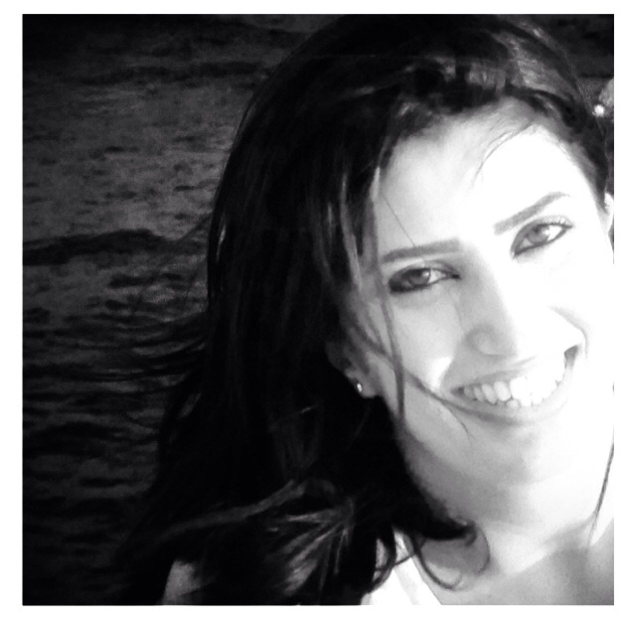 FadilaLakkis's profile picture. RPh.
@GSK, 
Love life, admire intelligence.
Simply optimistic & dreamy!