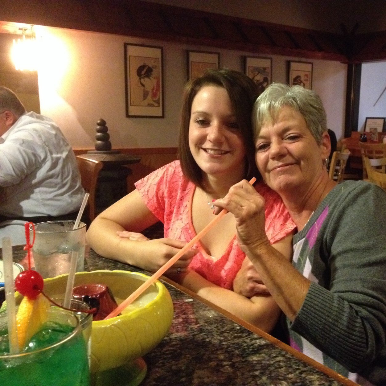 momnorrelly's profile picture. 