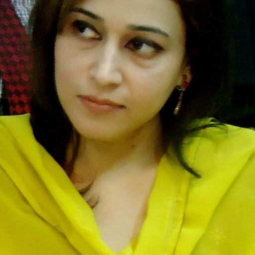 Rabia Tahir PTV News Anchor person / Education / Politics