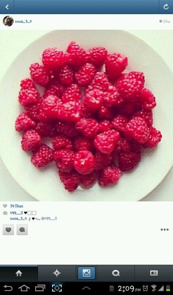 ‏‏‏‏‏‏‏أنا بنت عاديه أحب كل متابعيني  والي يبي يتعرف علي يكلمني علىkik :GSsmsm