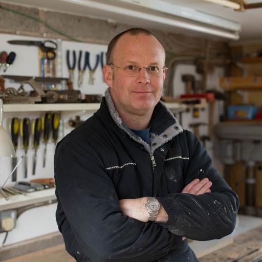 Selecting highly figured native timber & creating simple sculptural forms which often incorporate metal. Member of the Register of Professional Turners  - RPT