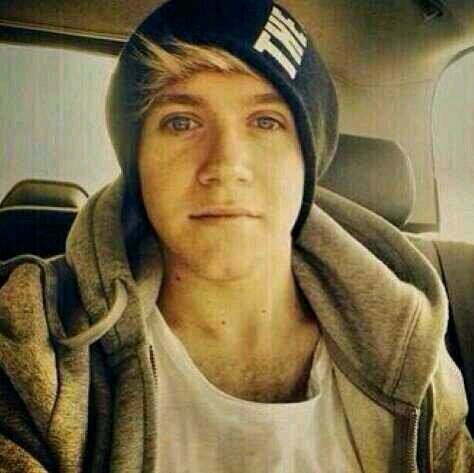 me niall me shy I love music and  food single bi Rp