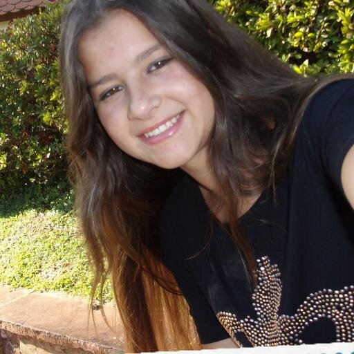 ´´É preciso amar as pessoas  como não houvesse o amanha´´