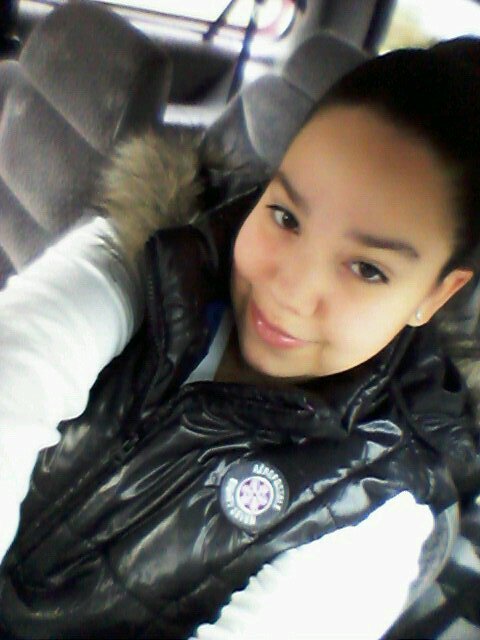My name is Stephanie Reyes im 19 years old I like playing sports . I live in cape may county Nj . in a realtiinship with Jermaine Rodgers 11/24/13