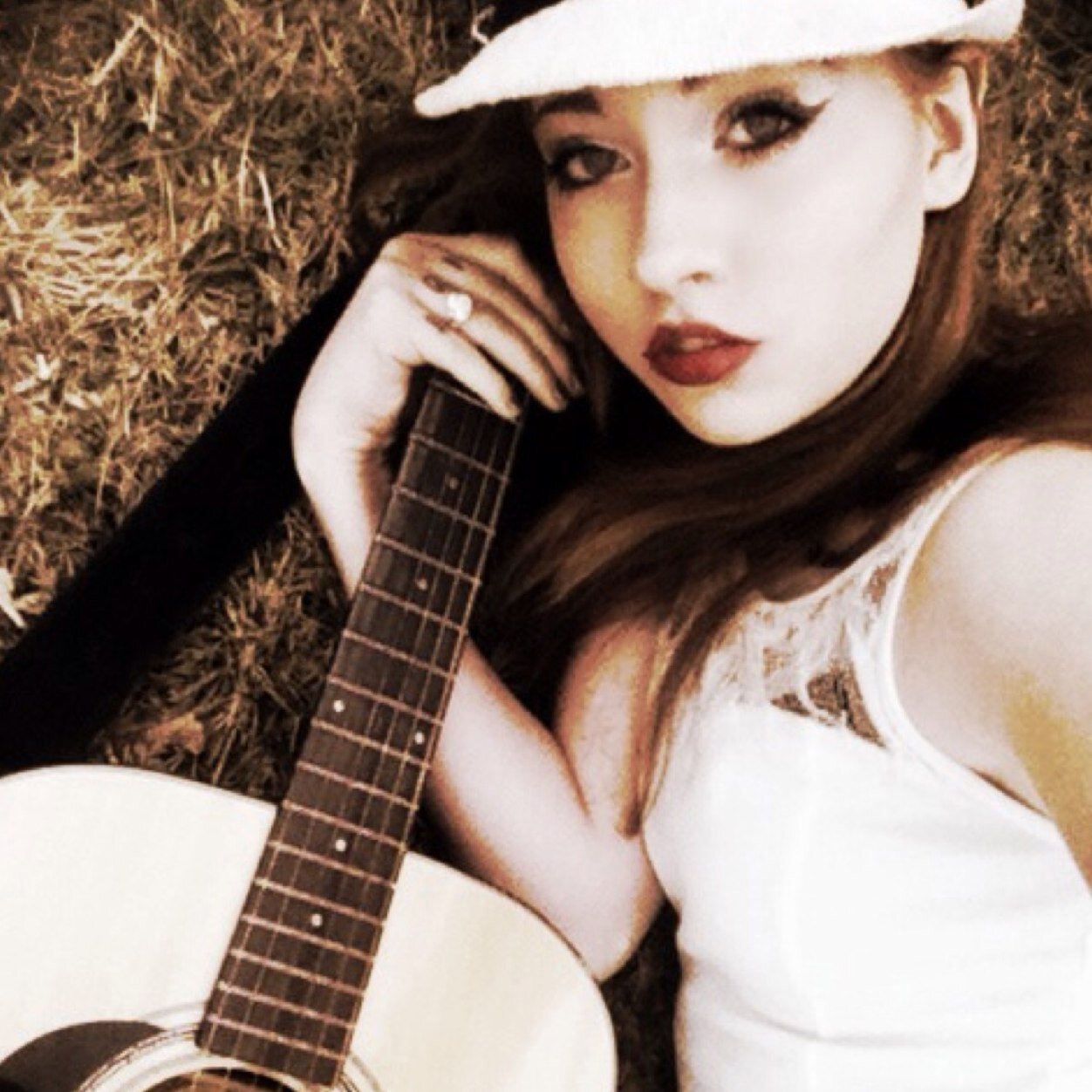 Music Artist | Singer/Model 14 | Va