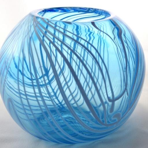 Welcome to Elliott Glass Art. I have created for you unique, one-of-a-kind hand-blown glass vessels and artwork out of molten glass for your enjoyment.