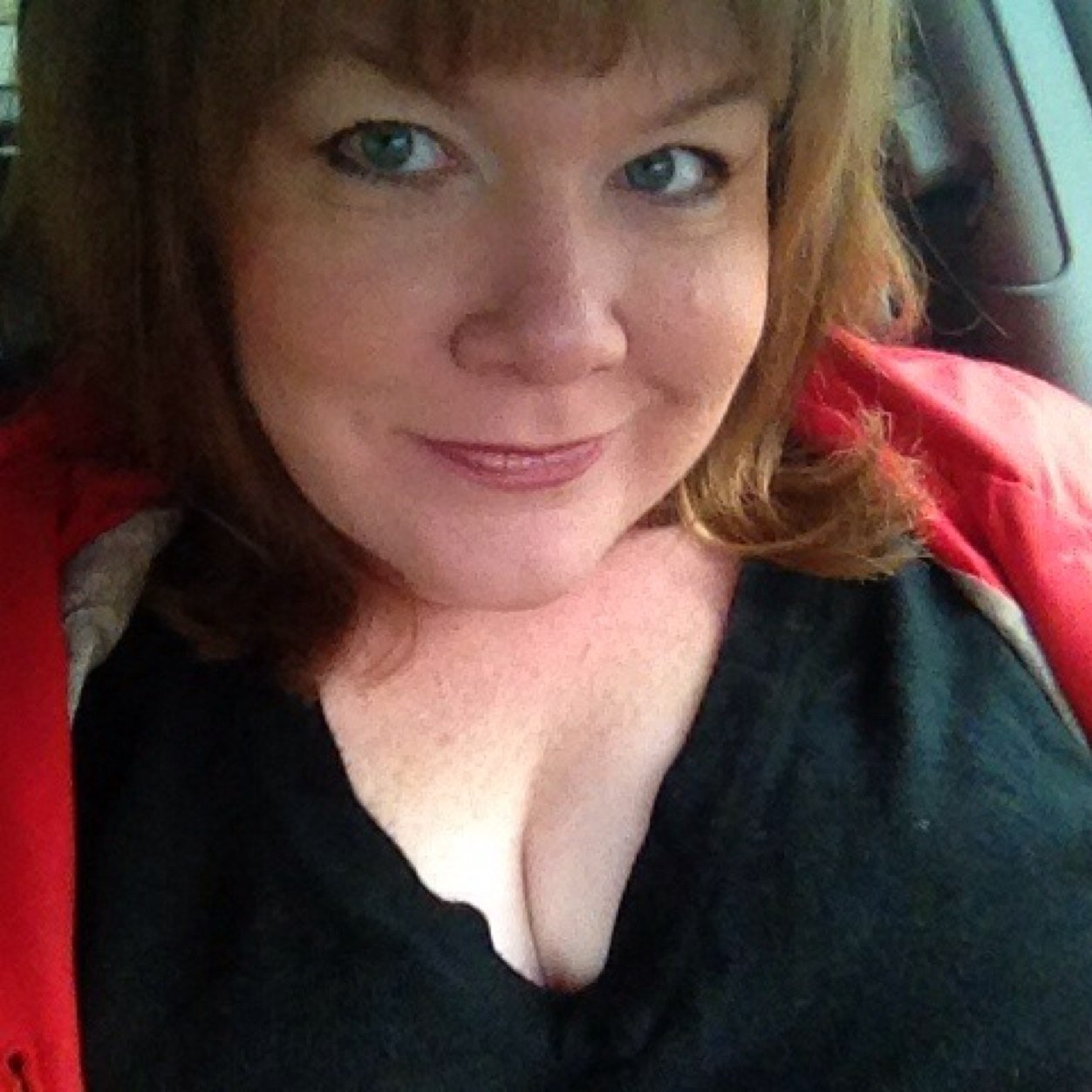 Just joining in to complete my media profile!   Instagram Twitter Facebook here I come!