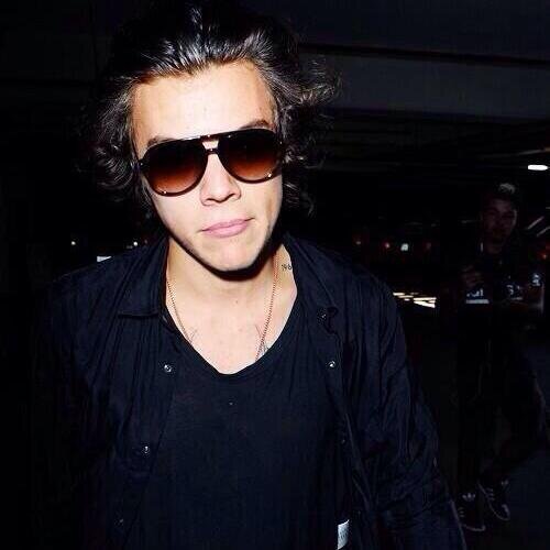 go follow @pimpingnarry and ask for a follow back ily
