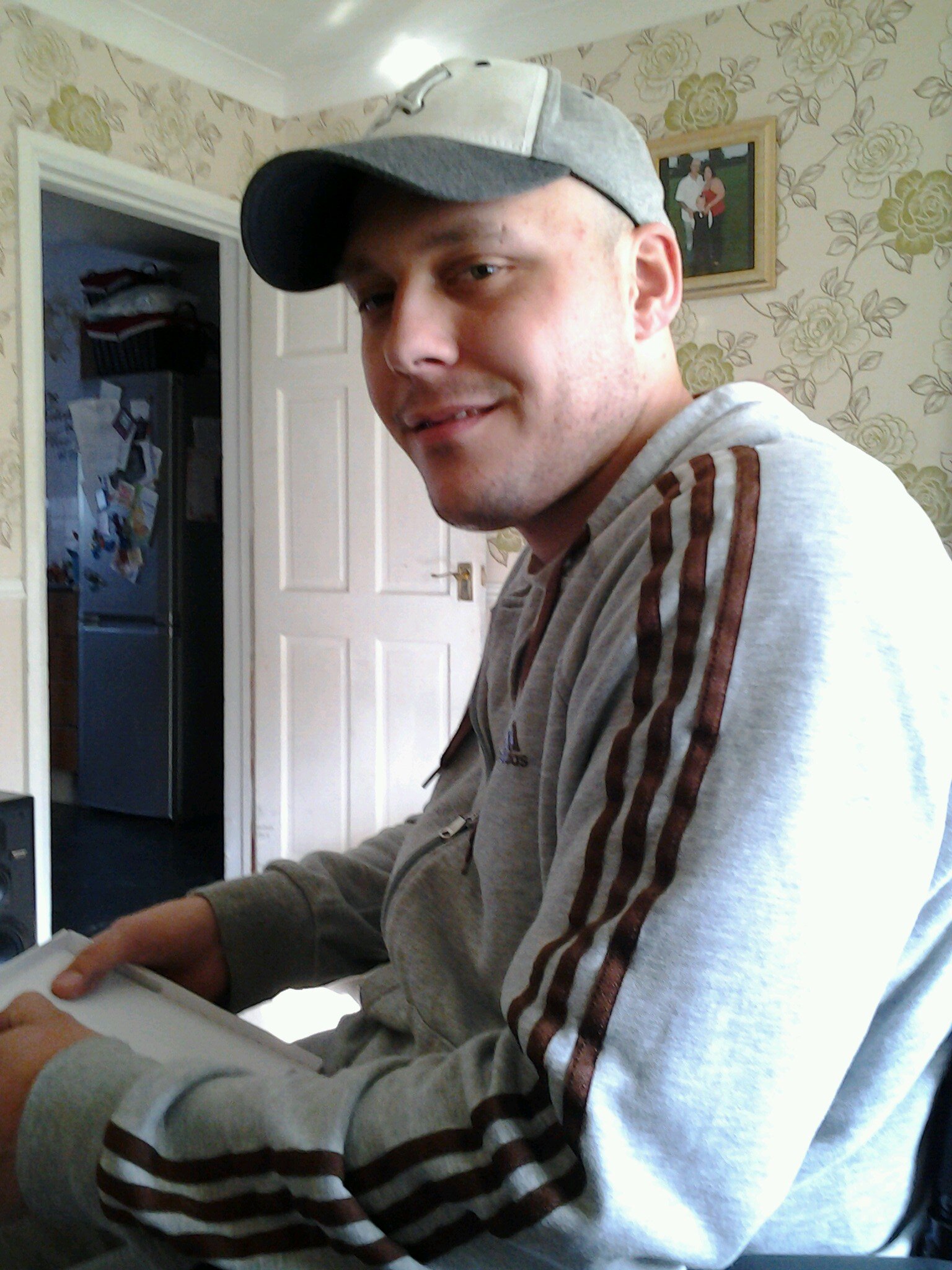 loud_silence86's profile picture. 