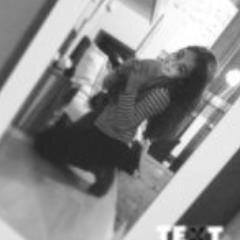 Playing Chobots :*
13, (single)
My real Name is Ashley :D