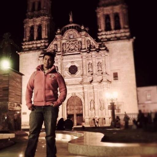 javega0727's profile picture. Estudiante de Ingeniería, Guapo y Soltero ;)