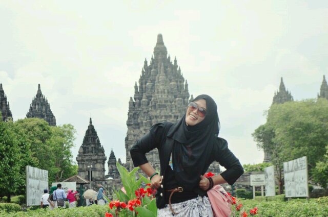 I'm a nurse,,single,,moeslim