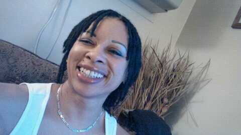 I have 4 beautiful children and 2 grandbabies, yes I am blessed.I'm a single mature woman always looking for friends and great experiences.