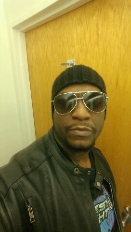 Proud resident of Newark N.J. President/Founder of toughnerdtoys Enjoys playing guitar,Video Games,Nightlife,Books,Sci-Fi,Anime,Fitness,Comedy