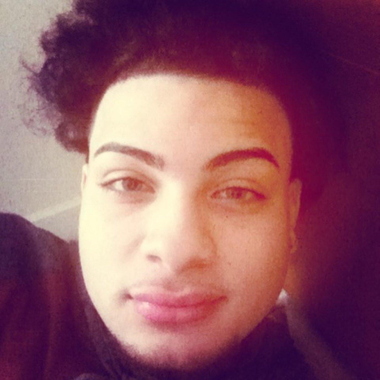 Follow My Insta.. @Jaylovesvans_