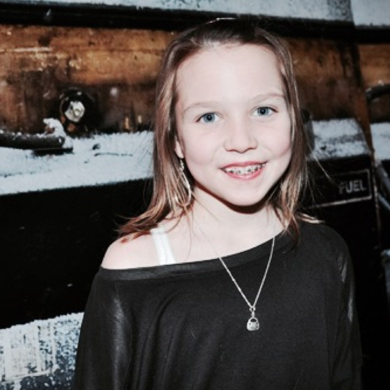 Just an updates page for Actress Isabelle Nélisse!Please Follow Her @Nelissex