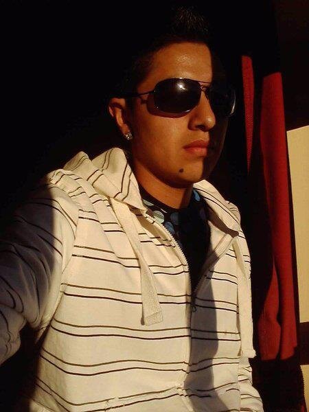 DeividOjitos's profile picture. 22 aÑOS Si Tu KIeREs Yo KIeRo