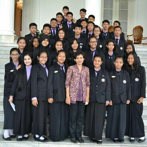 we're part of SMK NEGERI 37 Jakarta'16 with property expertise hospitality package | Madam Ismiyati child♡