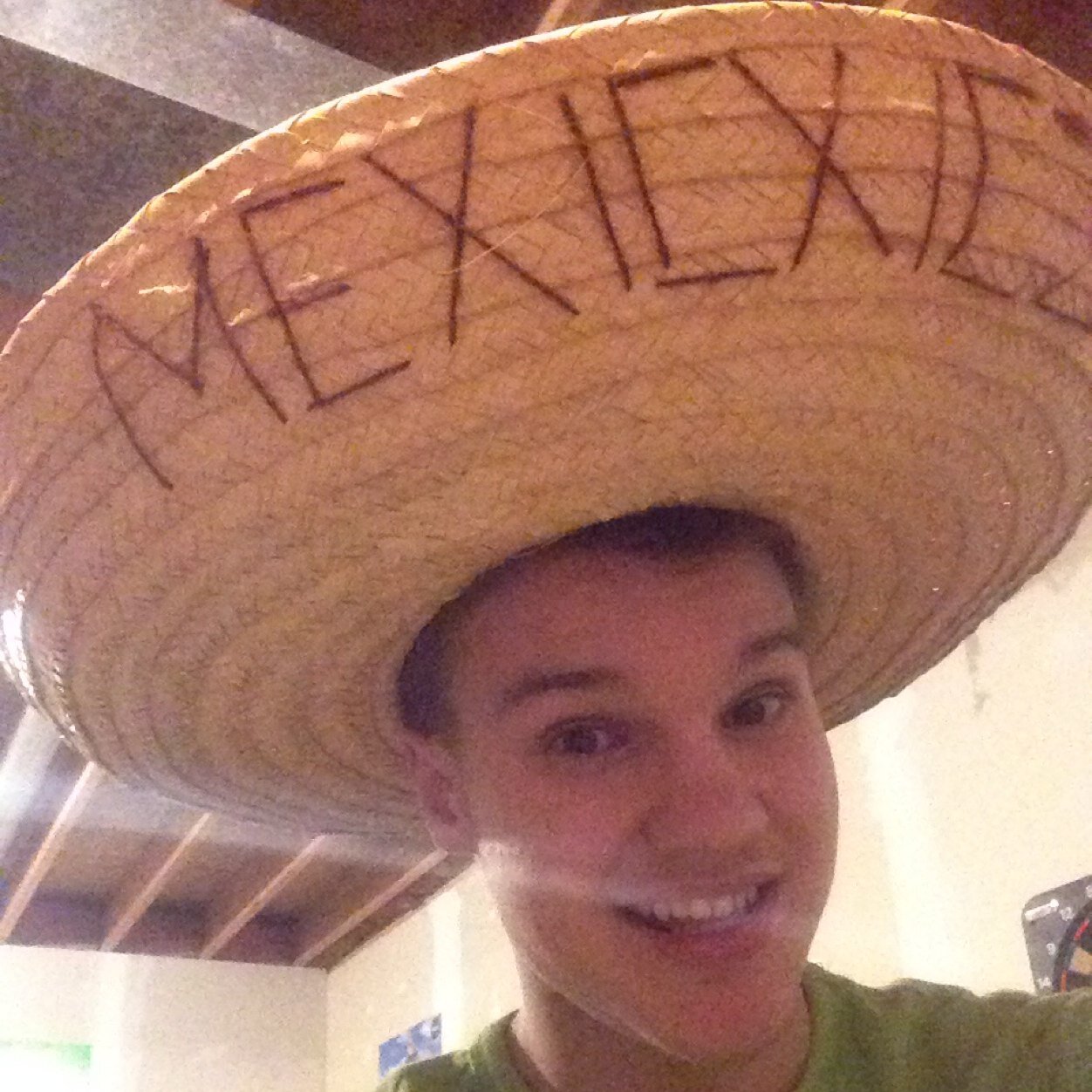 YHendrix15's profile picture. 