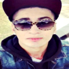 WannaTwi5t's profile picture. 